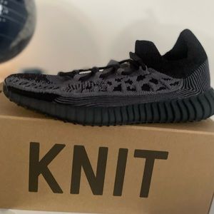 Yzy 350V2 Cmpct